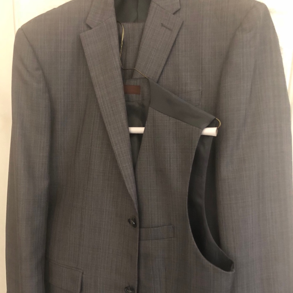 Perry Ellis 3 Piece Suit